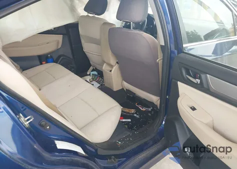 2015 Subaru Legacy 2.5I Premium из США, поврежденный, VIN 4S3BNAC65F3064963